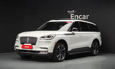 Lincoln Aviator 2022, 38470 км, за 28751.48 USD - фото 11