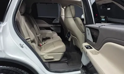 Lincoln Aviator 2022, 38470 км, за 28751.48 USD - фото 13