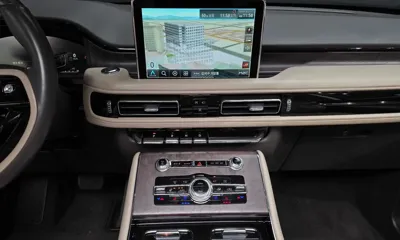 Lincoln Aviator 2022, 38470 км, за 28751.48 USD - фото 30