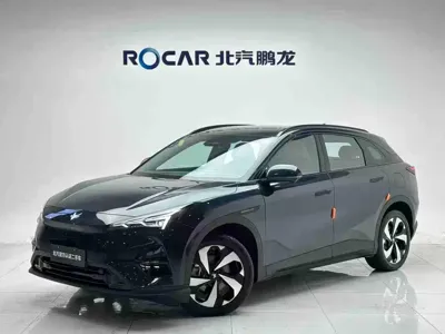 Arcfox Alpha T5 · 2024 год