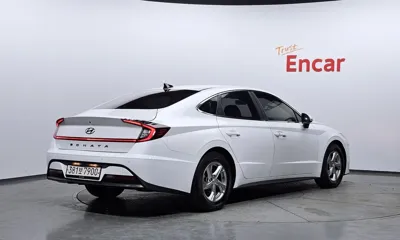 Hyundai Sonata 2021, 127725 км, за 8775.92 USD
