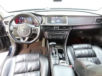 Kia K5 2016, 151162 км, за 2642.88 USD