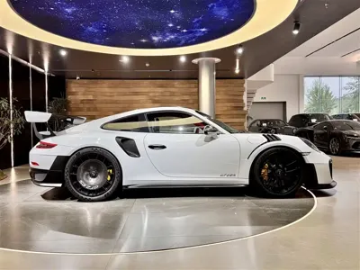 Porsche 911 2018, 6000 км, за 365172.98 USD
