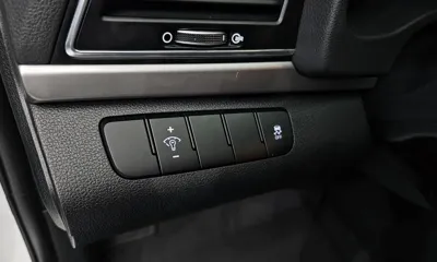 Hyundai Avante 2018, 115814 км, за 7155.05 USD - фото 14