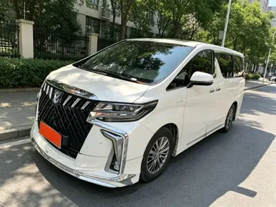 Toyota Alphard · 2020 год