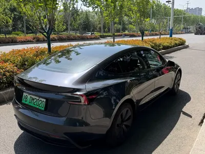 Tesla Model 3 2025, 21000 км, за 21986.31 USD - фото 12