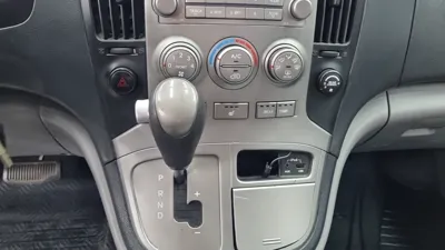 Hyundai Starex 2014, 177142 км, за 4417.13 USD - фото 12