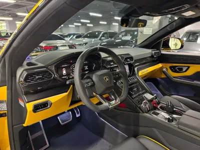 Lamborghini Urus 2024, 12400 км, за 229749.25 USD