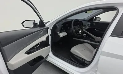Hyundai Avante 2021, 64766 км, за 9849.29 USD - фото 10