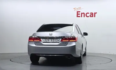 Honda Accord 2013, 122411 км, за 3575.37 USD