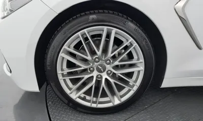 Genesis G70 2019, 46489 км, за 16895.27 USD