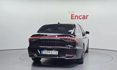 Hyundai Grandeur 2023, 30150 км, за 18051.73 USD