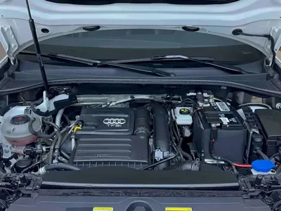 Audi Q3 2023, 17000 км, за 27221.37 USD - фото 23