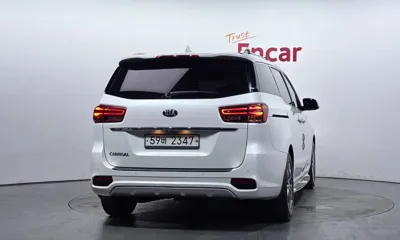 Kia Canival 2019, 112594 км, за 10437.18 USD