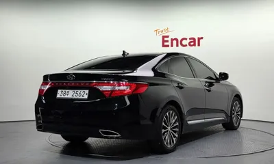 Hyundai Grandeur 2014, 137693 км, за 4238.41 USD