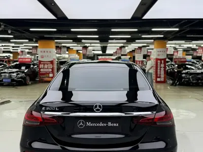 Mercedes-Benz E-Class 2022, 100000 км, за 33859.31 USD