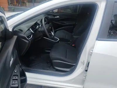 Chevrolet Cavalier 2020, 98800 км, за 3501.99 USD - фото 9