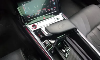 Audi e-tron 2022, 55141 км, за 42570.1 USD - фото 9