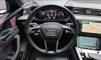 Audi e-tron 2022, 55141 км, за 42570.1 USD - фото 14