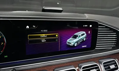 Mercedes-Benz GLS-Class 2021, 104278 км, за 98462.91 USD - фото 17