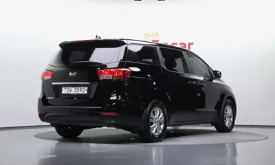 Kia Canival 2017, 55471 км, за 6544.16 USD