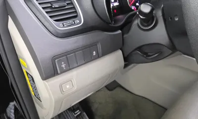 Kia Canival 2017, 55471 км, за 6544.16 USD - фото 28