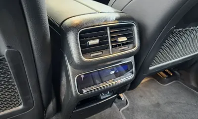 Mercedes-Benz GLE-Class 2022, 97827 км, за 40716.63 USD - фото 36