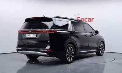 Kia Canival 2021, 106604 км, за 15989.43 USD