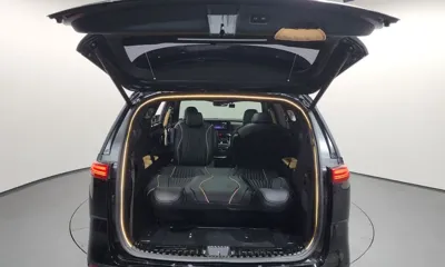 Kia Canival 2023, 42406 км, за 33105.93 USD - фото 20