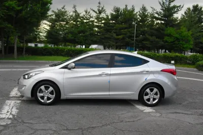 Hyundai Avante 2013, 187474 км, за 1951.6 USD