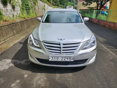 Hyundai Genesis 2013, 174213 км, за 3245.03 USD