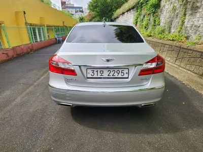 Hyundai Genesis 2013, 174213 км, за 3245.03 USD
