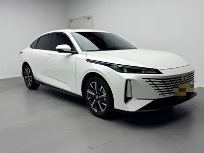 Changan Eado 2025, 16000 км, за 8348.74 USD