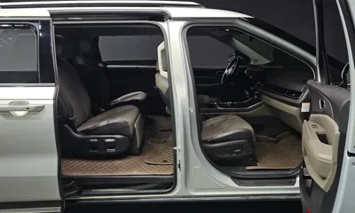 Kia Canival 2024, 58236 км, за 26014.19 USD - фото 31