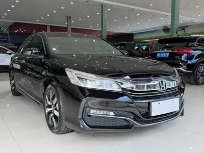 Honda Accord 2016, 95000 км, за 7709.73 USD