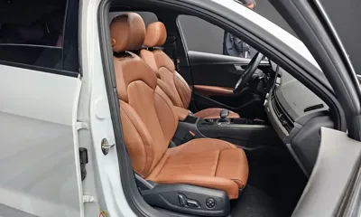 Audi A4 2023, 23463 км, за 25165.54 USD - фото 12