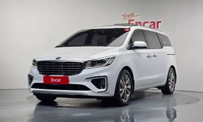 Kia Canival · 2020 год