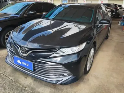 Toyota Camry · 2020 год