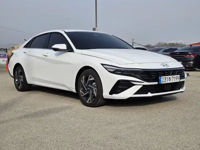 Hyundai Avante 2026, 975 км, за 15804.42 USD