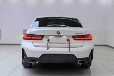 BMW 3 Series 2023, 35000 км, за 33238 USD