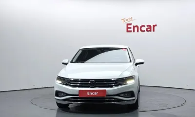 Volkswagen Passat 2022, 29313 км, за 15807.98 USD