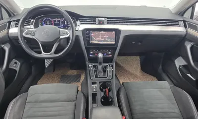 Volkswagen Passat 2022, 29313 км, за 15807.98 USD - фото 7