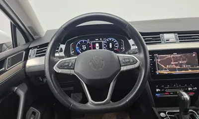 Volkswagen Passat 2022, 29313 км, за 15807.98 USD - фото 13