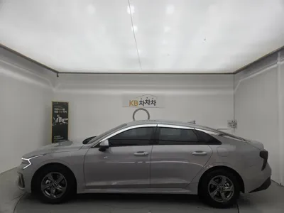 Kia K5 2026, 39000 км, за 13154.42 USD