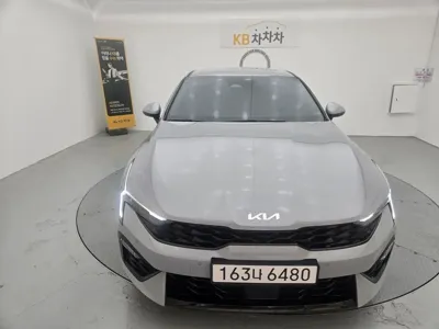 Kia K5 2026, 39000 км, за 13154.42 USD