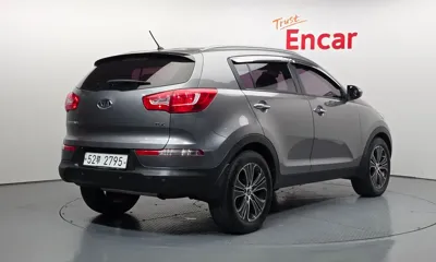 Kia Sportage 2012, 195925 км, за 3255.84 USD