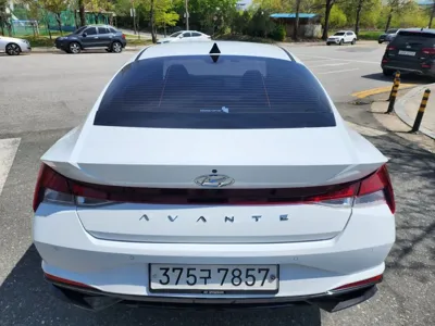Hyundai Avante 2021, 99330 км, за 9042.42 USD