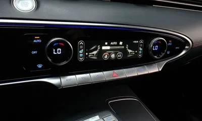 Genesis GV70 2023, 73061 км, за 23767.65 USD - фото 18