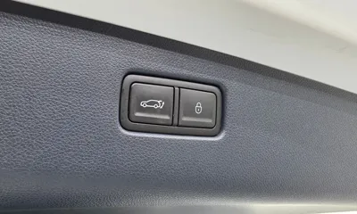 Genesis GV70 2023, 73061 км, за 23767.65 USD - фото 31