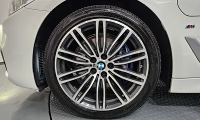 BMW 5-Series 2020, 113374 км, за 18051.73 USD